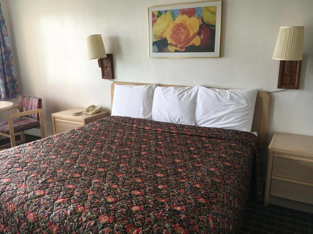 Ramblin Rose Motel Kingman Buitenkant foto